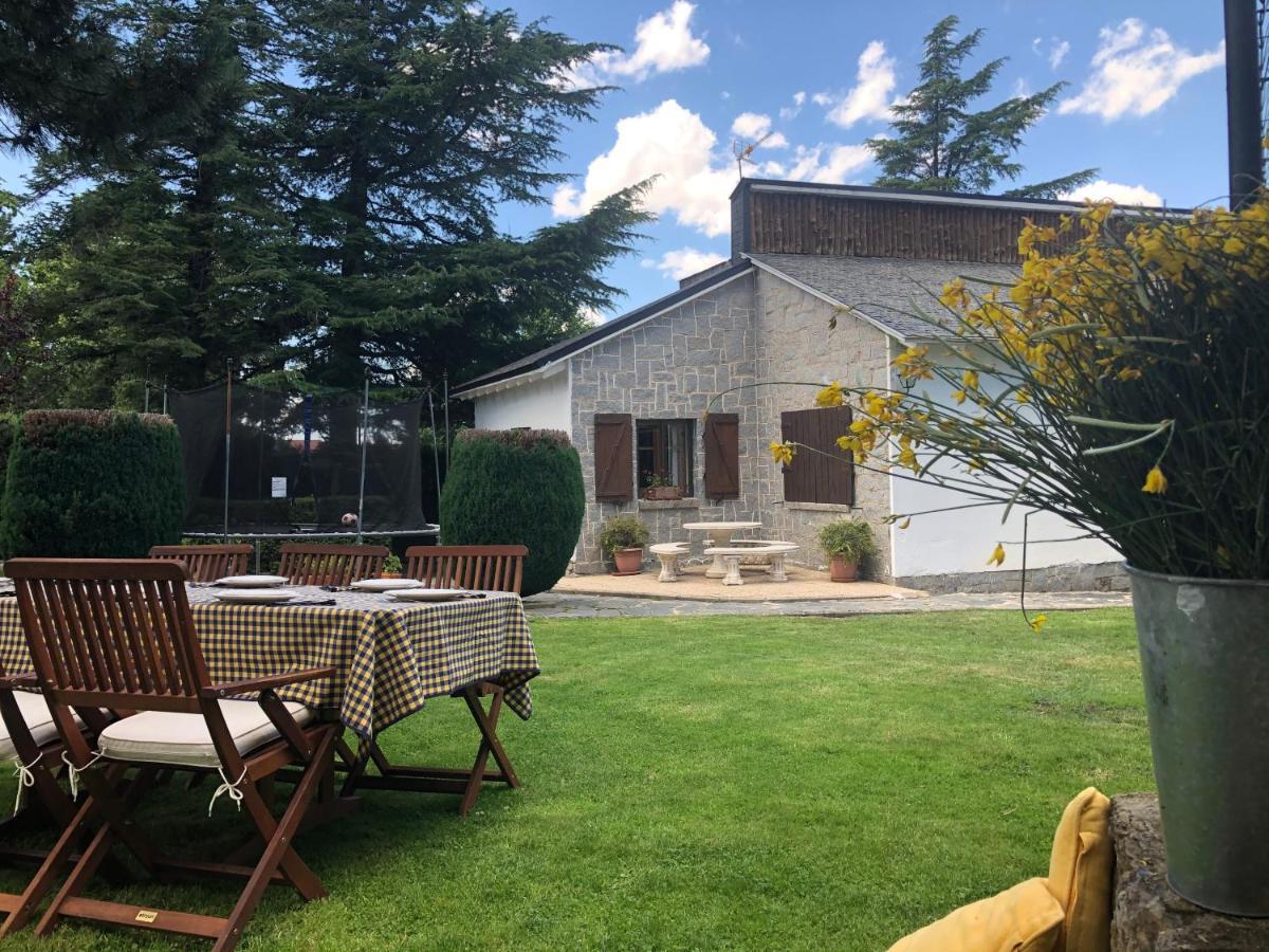 Villa Aurelia - Casa De Campo Con Jardin Y Piscina Entre Madrid Y Segovia Ortigosa del Monte Exterior photo